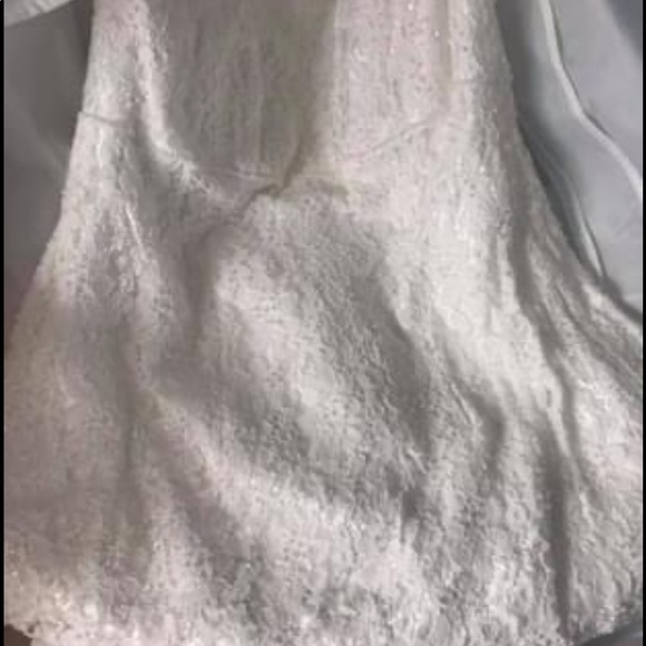 Wedding Dress - Picture 1 of 11